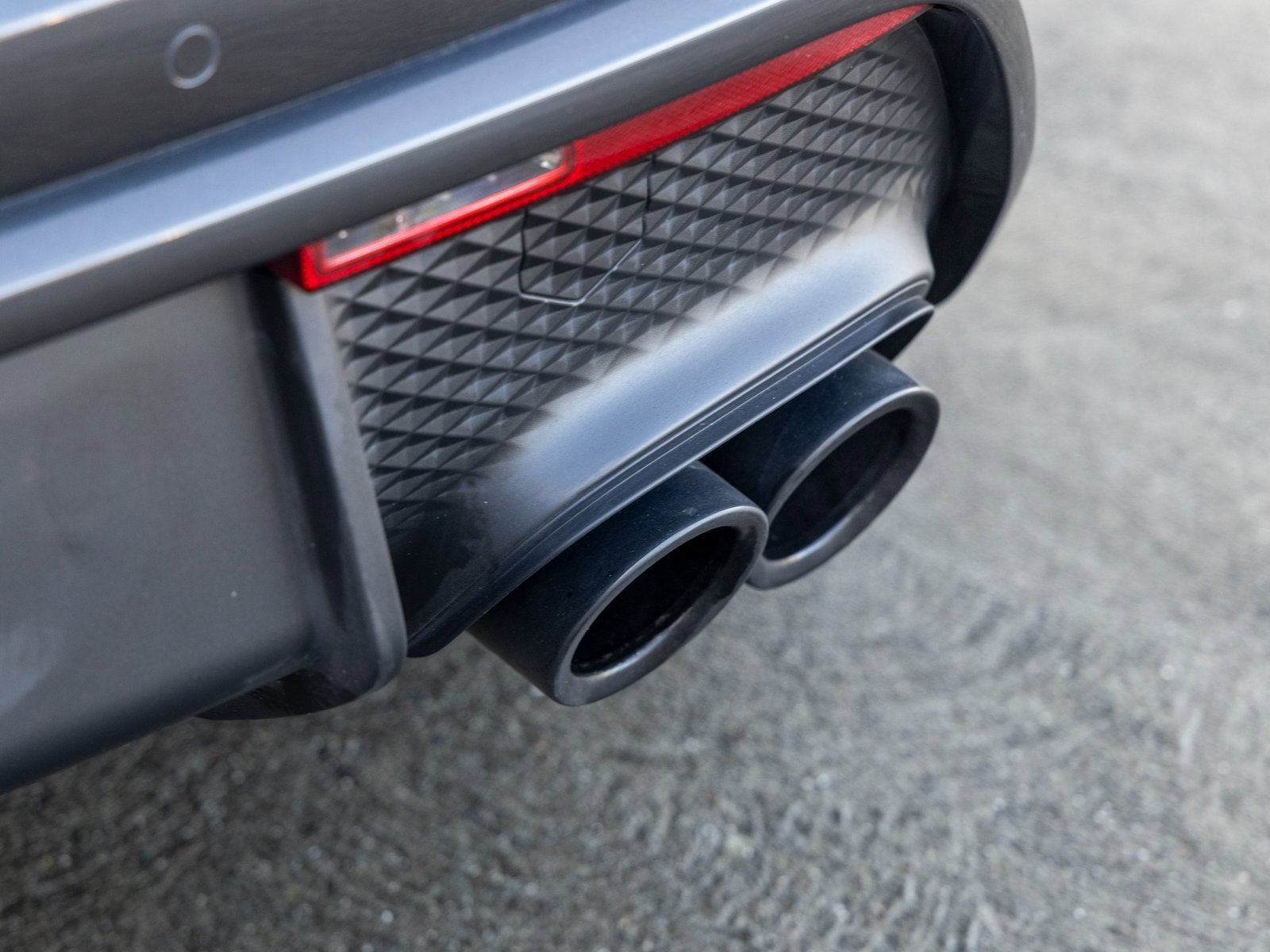 Certified 2023 Porsche Macan GTS image 23