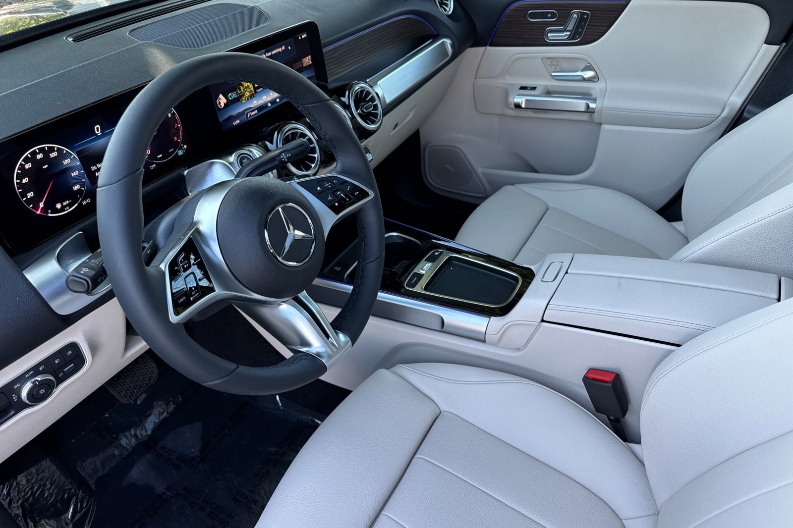 New 2026 Mercedes-Benz GLB 250 4MATIC image 10