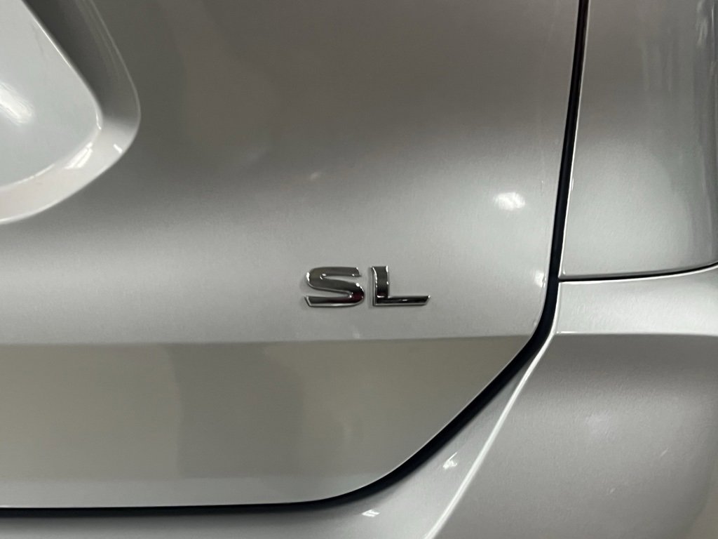 Used 2017 Nissan Rogue SL image 13