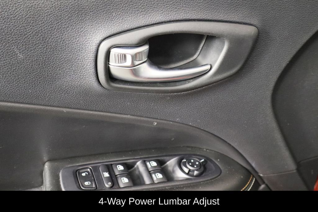 Used 2019 Jeep Compass Latitude w/ Popular Equipment Group image 22