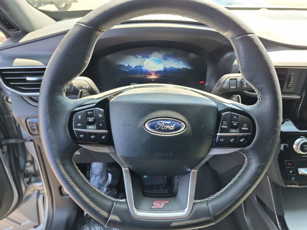 Used 2023 Ford Explorer ST w/ Equipment Group 401A AWD/4WD image 10