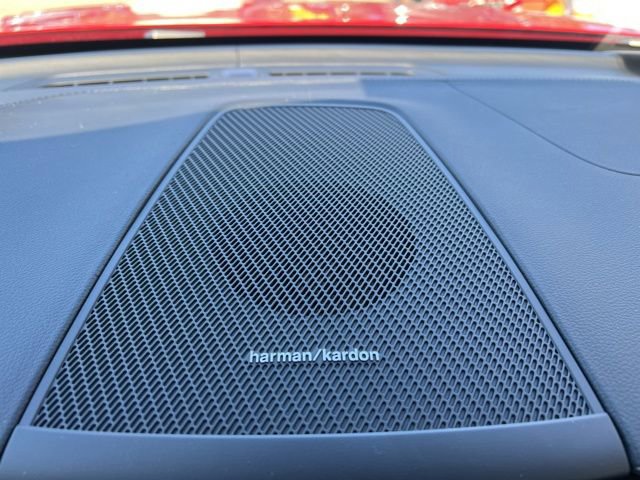 Certified 2023 Volvo XC60 B5 Ultimate w/ Climate Package image 39