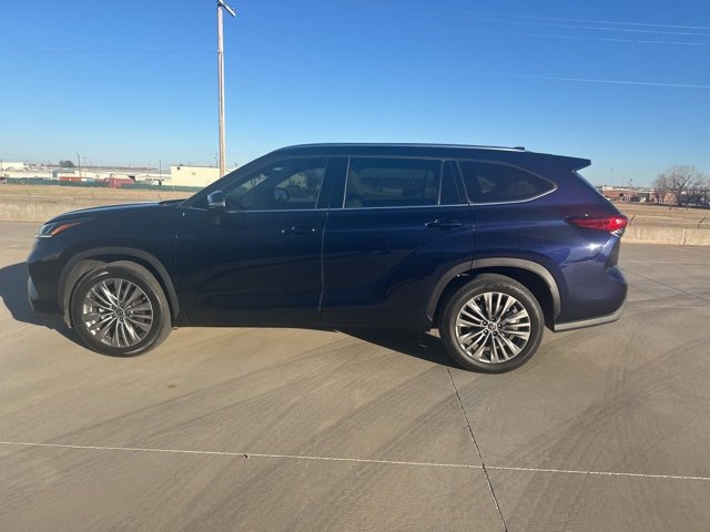 Used 2020 Toyota Highlander Platinum image 8