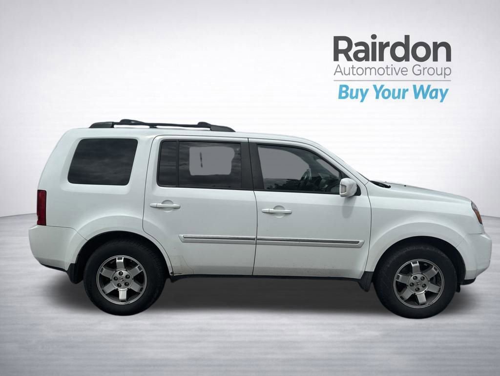 Used 2010 Honda Pilot Touring image 2