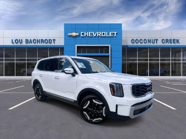 Used 2023 Kia Telluride S AWD/4WD image 1