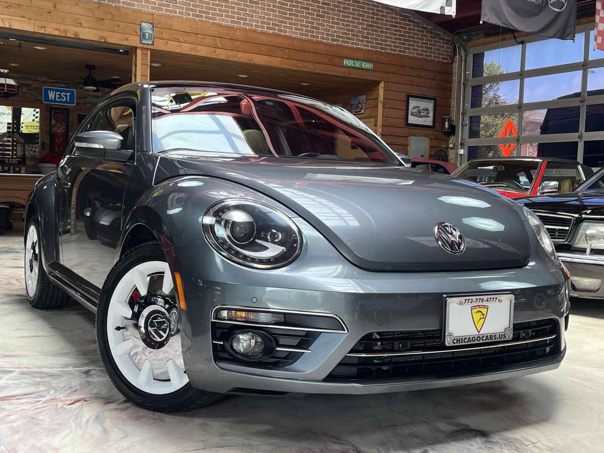 Used 2019 Volkswagen Beetle 2.0T Final Edition SEL FWD image 4