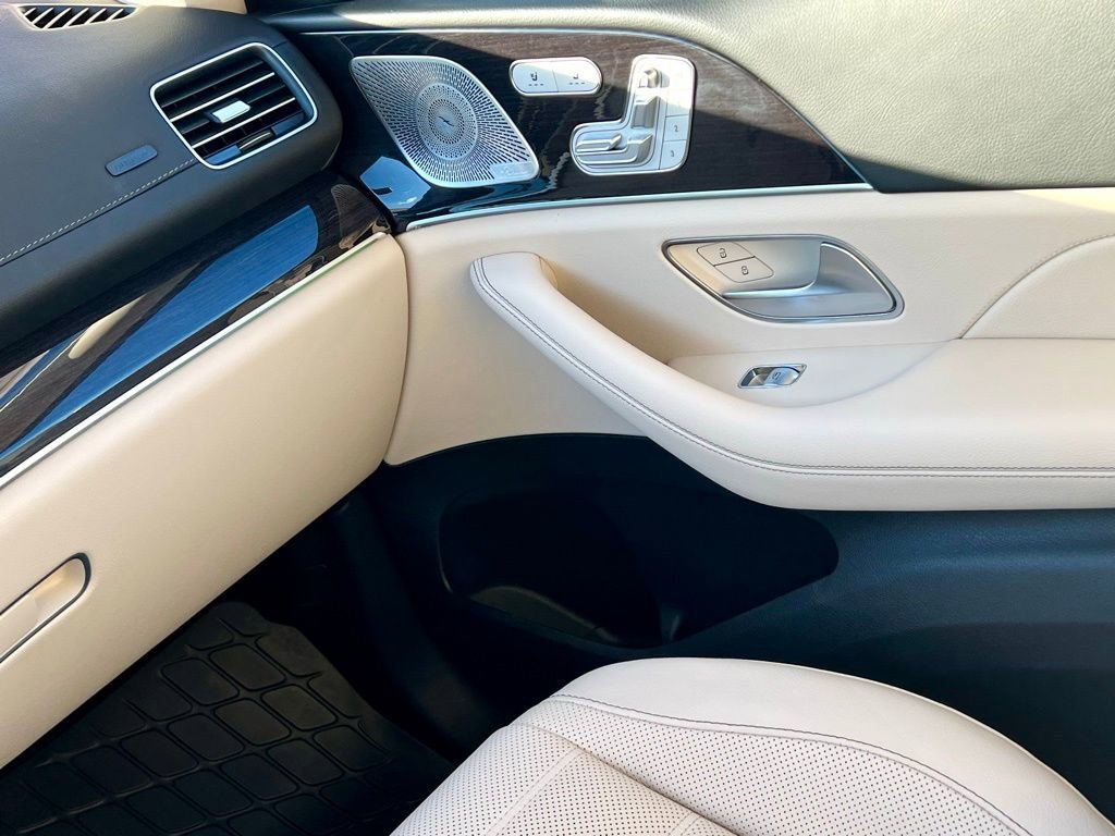 Certified 2022 Mercedes-Benz GLS 450 4MATIC image 33