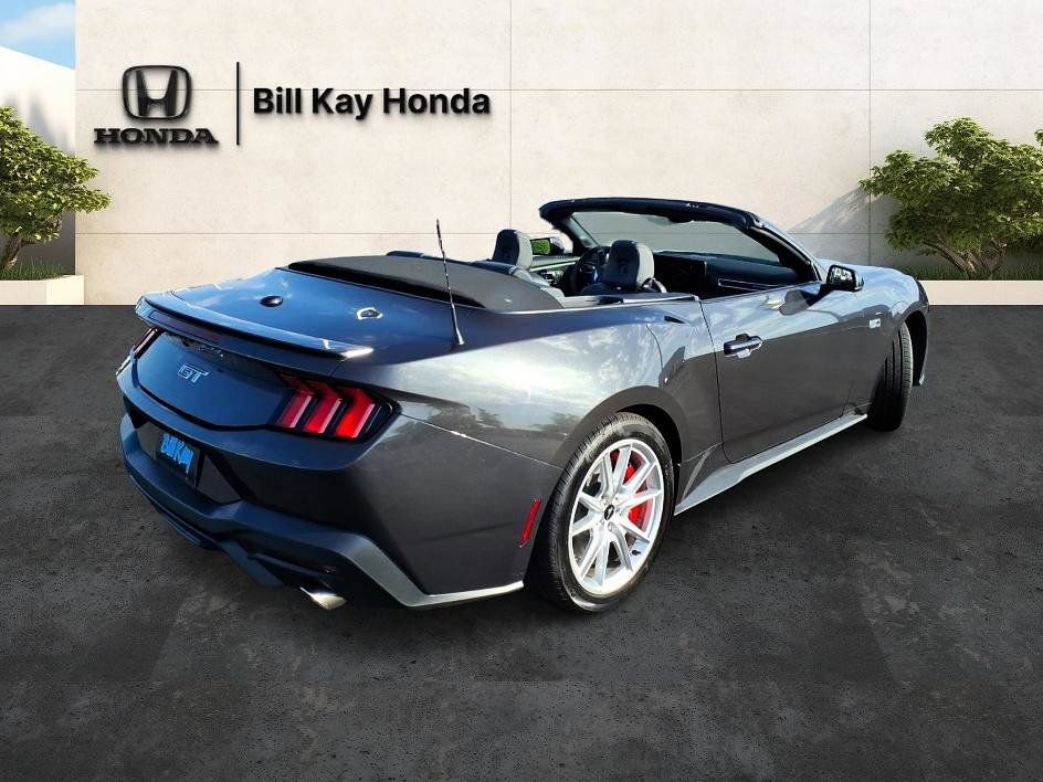 Used 2024 Ford Mustang GT Premium RWD image 3
