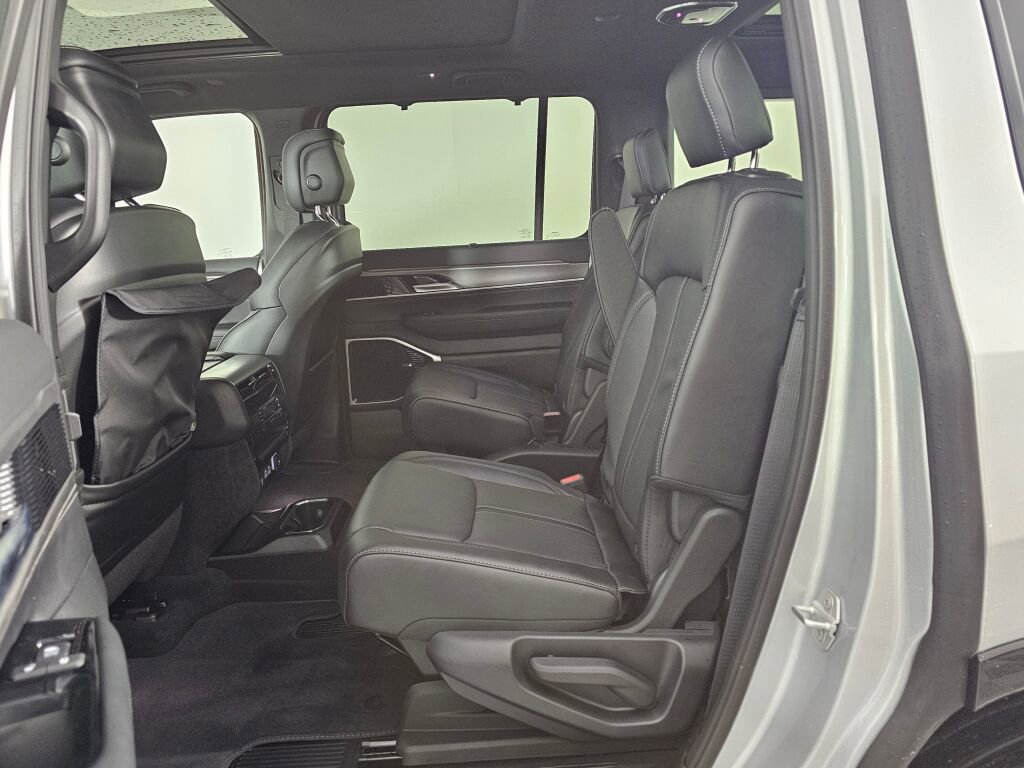 New 2026 Jeep Grand Wagoneer Limited image 34
