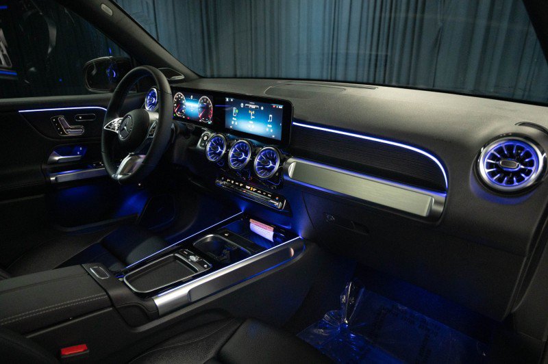 New 2026 Mercedes-Benz GLB 250 image 15