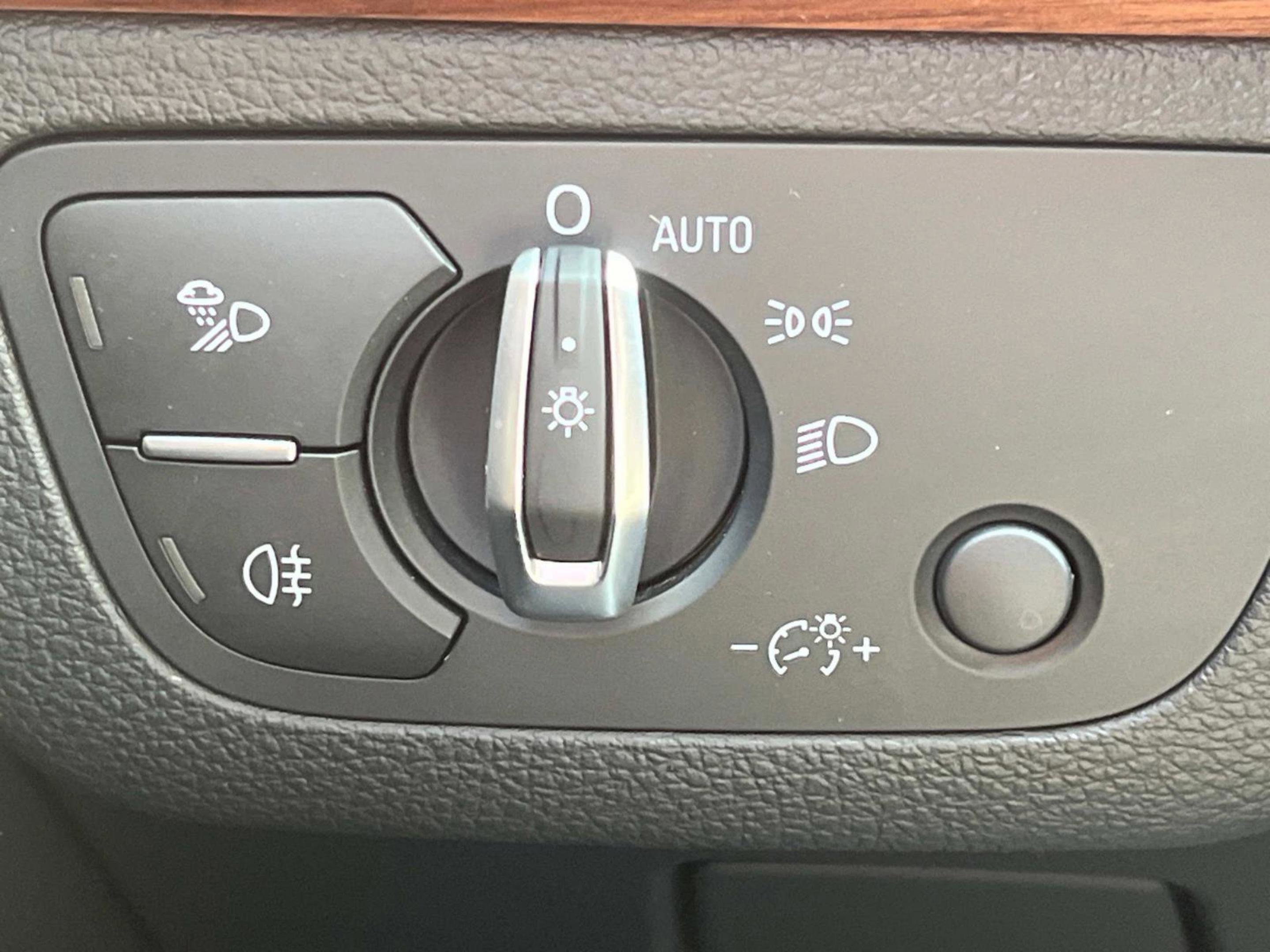 Used 2023 Audi Q5 2.0T Premium Plus image 35