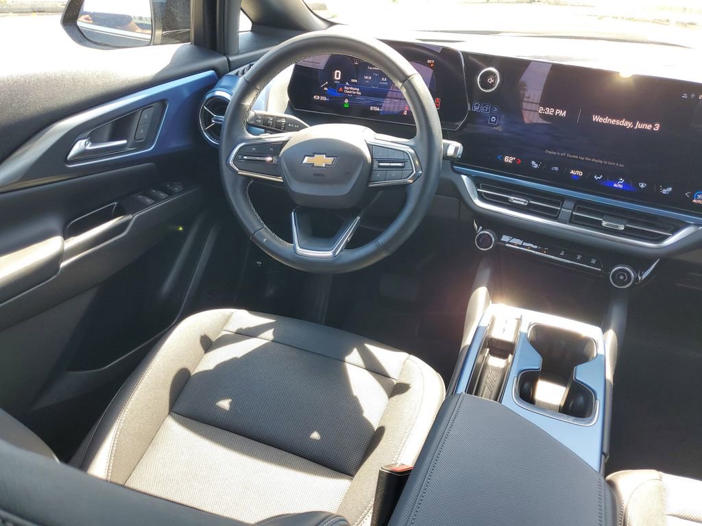 Used 2024 Chevrolet Equinox EV LT FWD image 13