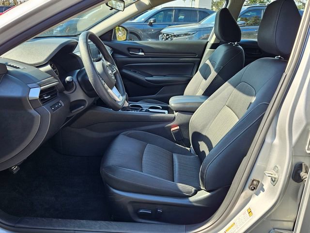 Used 2024 Nissan Altima 2.5 SV image 10