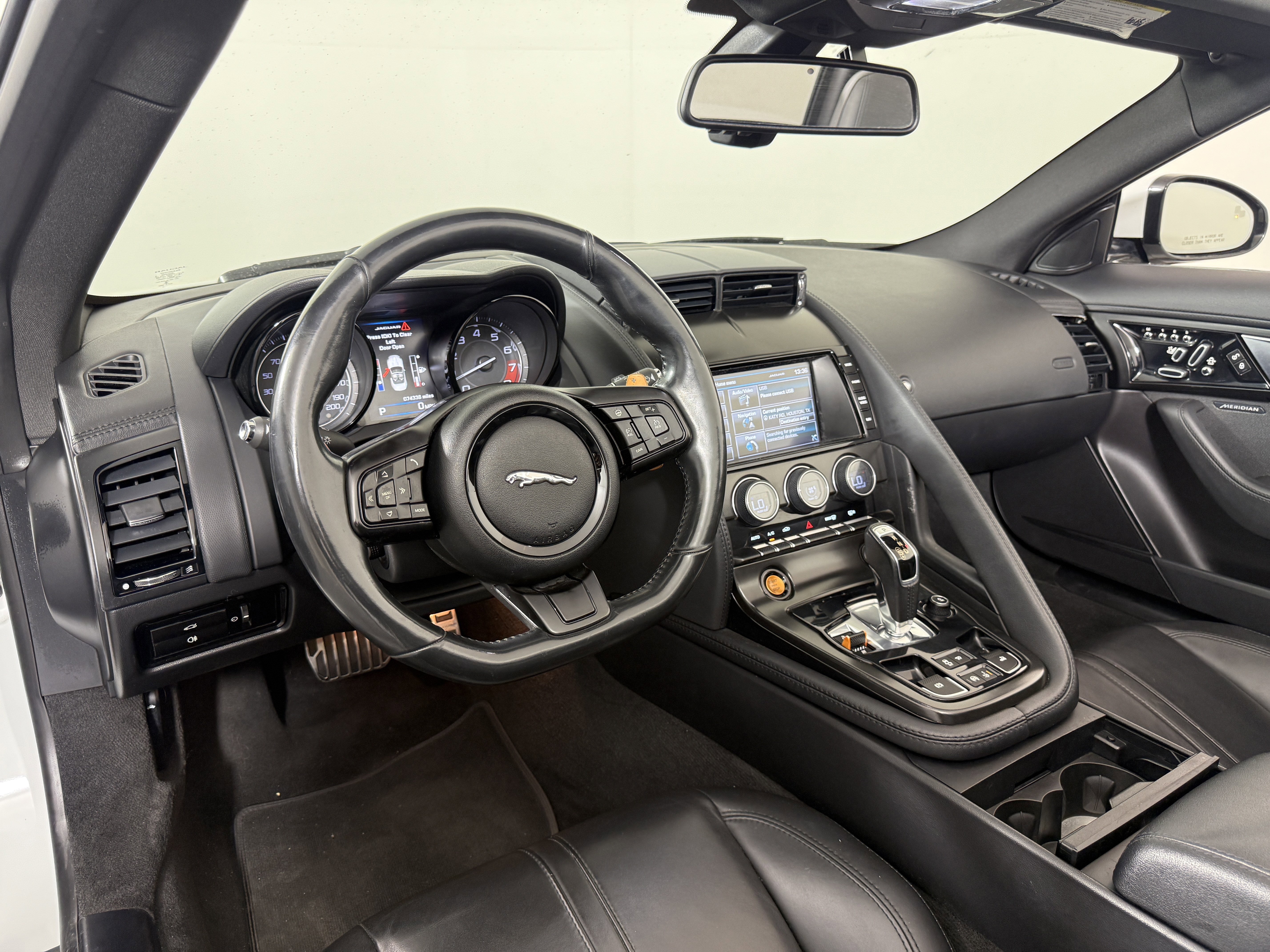 Used 2015 Jaguar F-TYPE S image 14