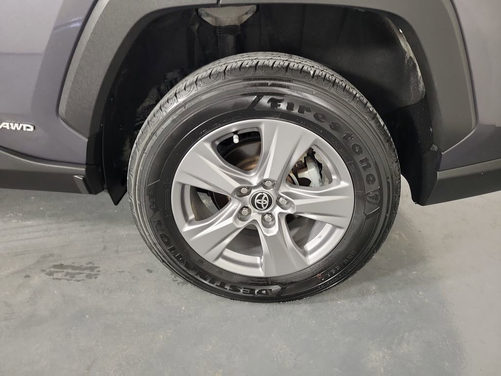 Certified 2024 Toyota RAV4 XLE AWD/4WD image 30
