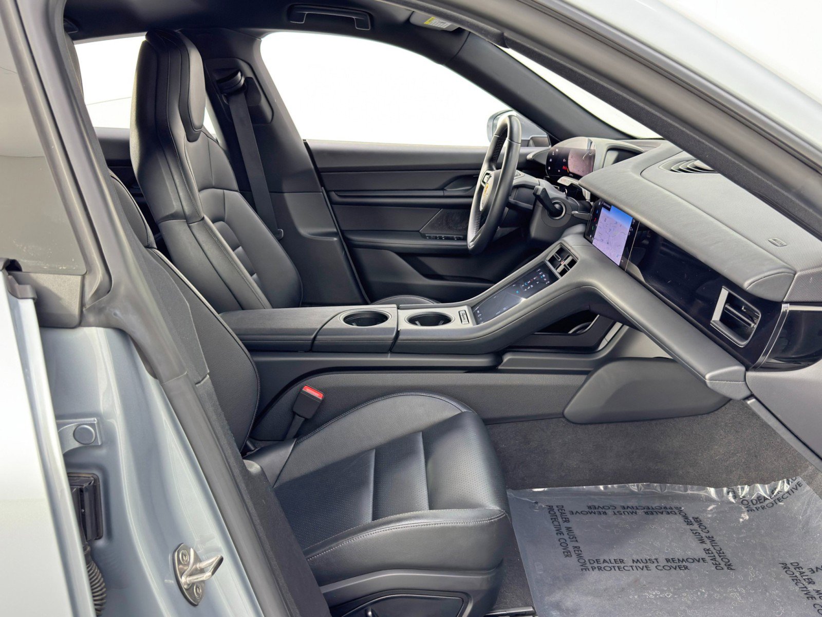 Used 2021 Porsche Taycan image 15