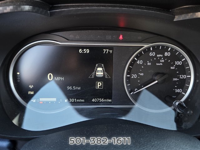 Used 2025 Nissan Versa SV FWD image 29
