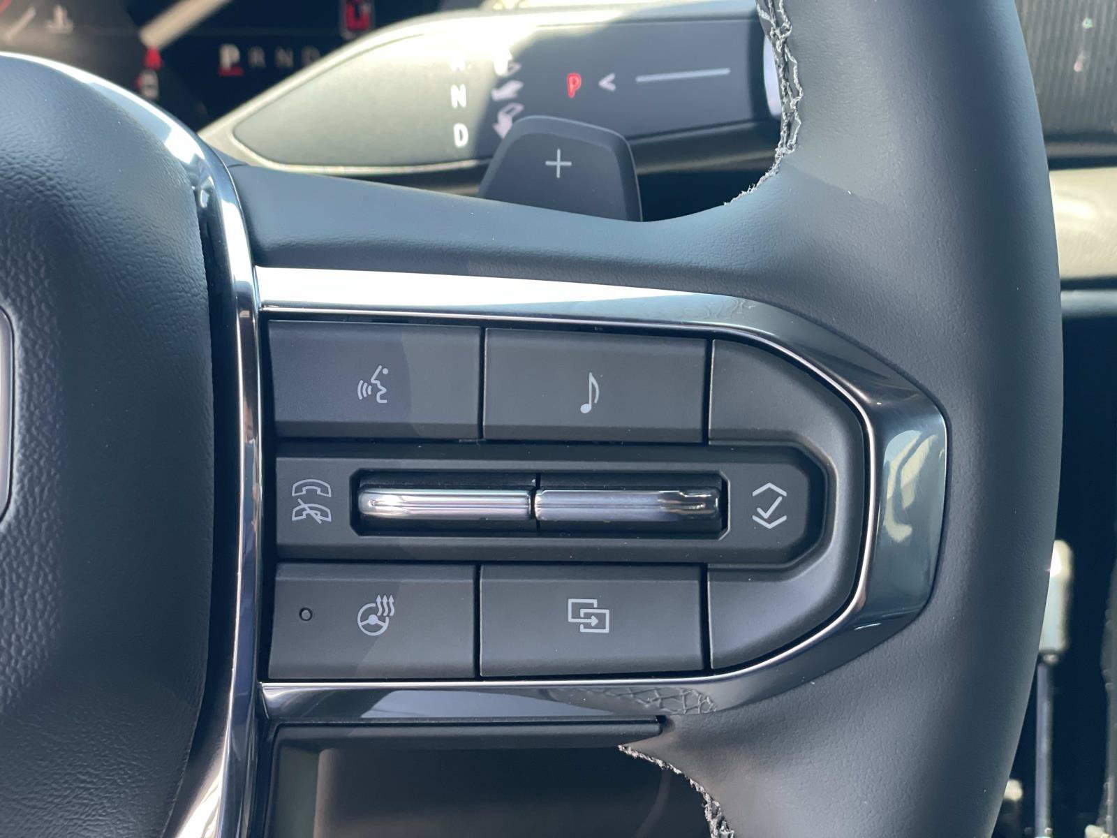 New 2026 GMC Yukon XL Elevation RWD image 11