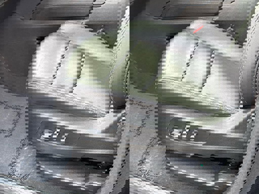 Used 2023 Cadillac XT5 Premium Luxury w/ LPO, Floor Liner Package image 26