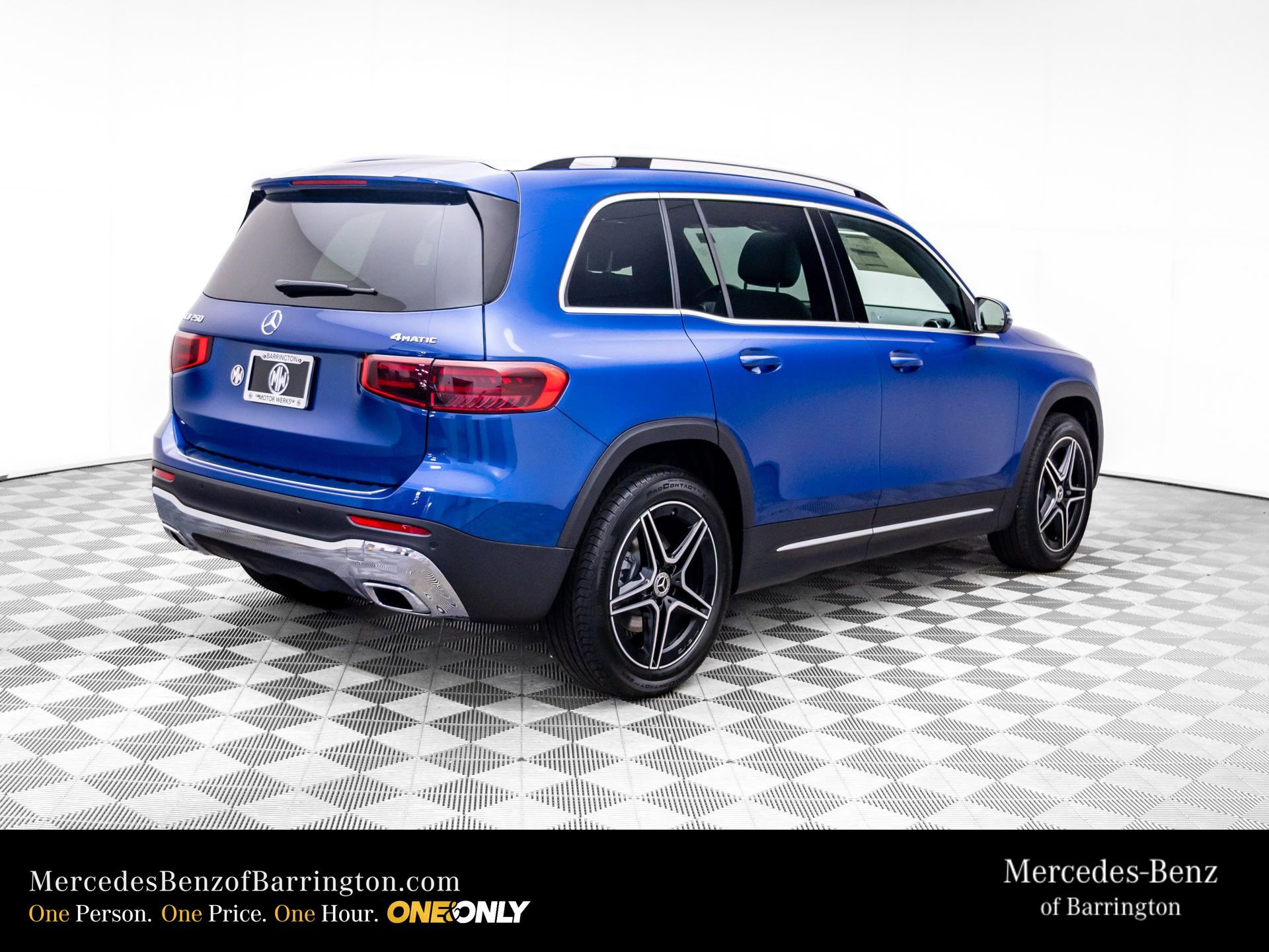 New 2026 Mercedes-Benz GLB 250 4MATIC image 6