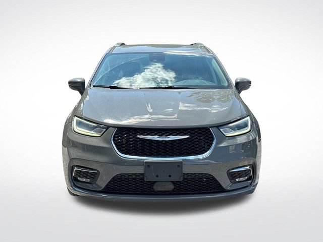 Used 2021 Chrysler Pacifica Touring-L FWD image 9