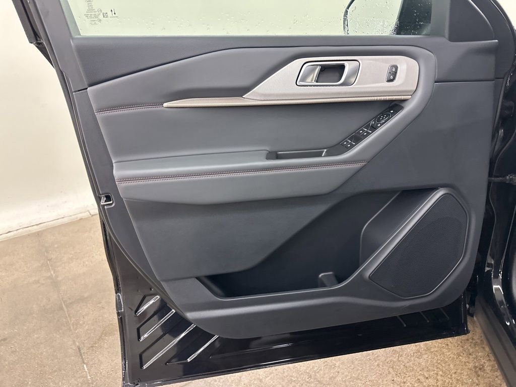 New 2026 Ford Explorer Active AWD/4WD image 30