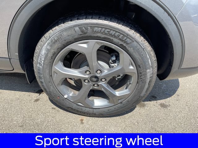 New 2026 Ford Escape ST-Line w/ Cold Weather Package AWD/4WD image 40