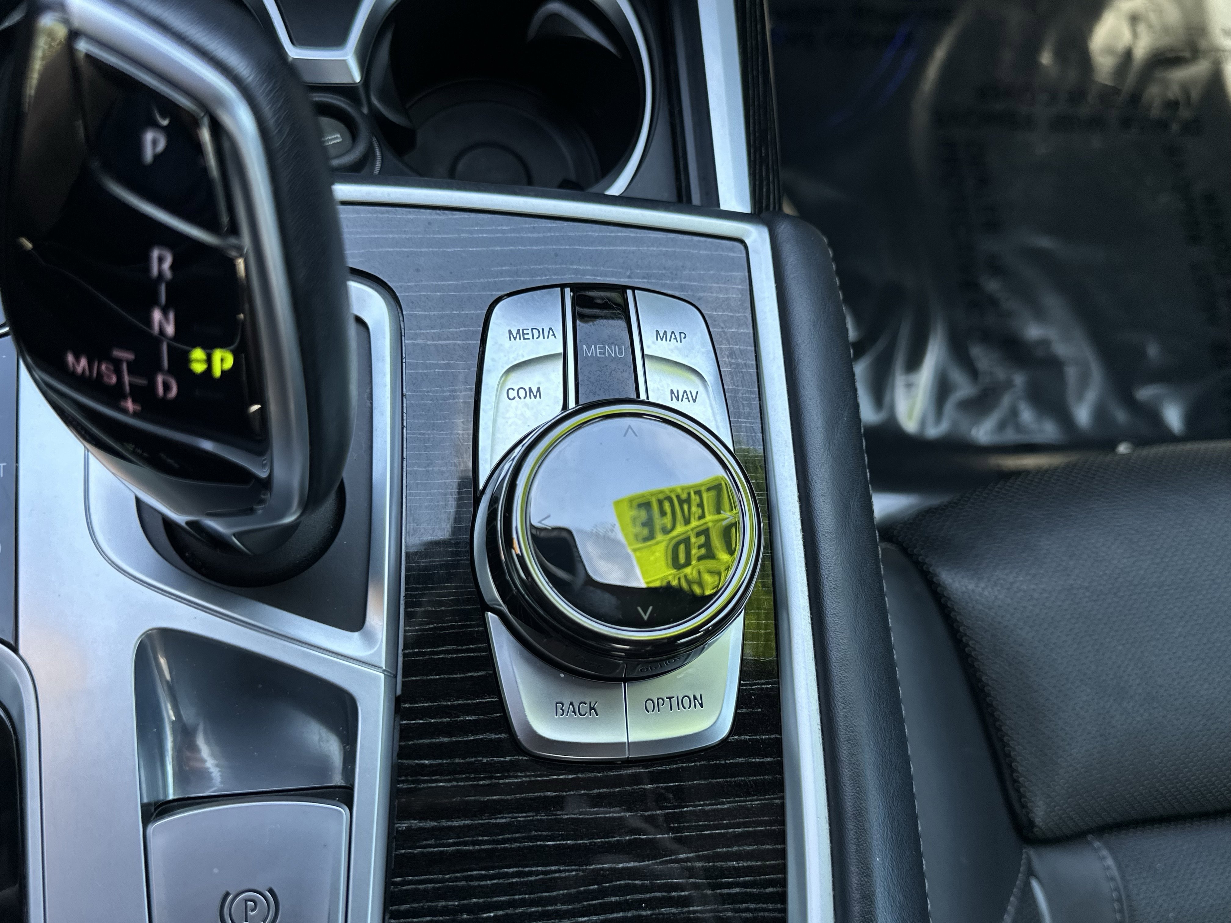 Used 2018 BMW 750i image 38