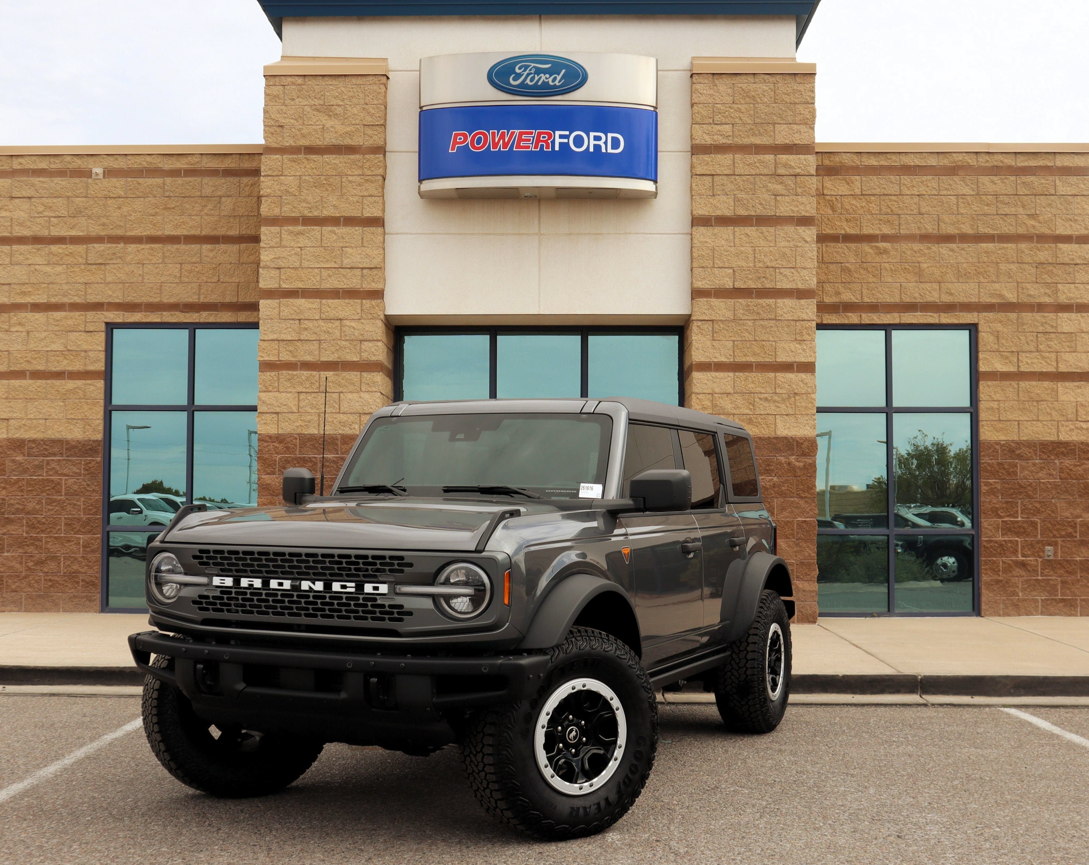 New 2026 Ford Bronco Badlands AWD/4WD image 2