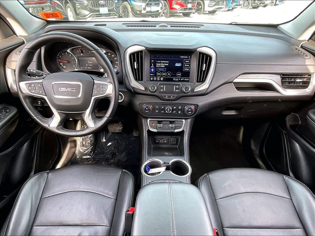 Used 2024 GMC Terrain SLT image 20