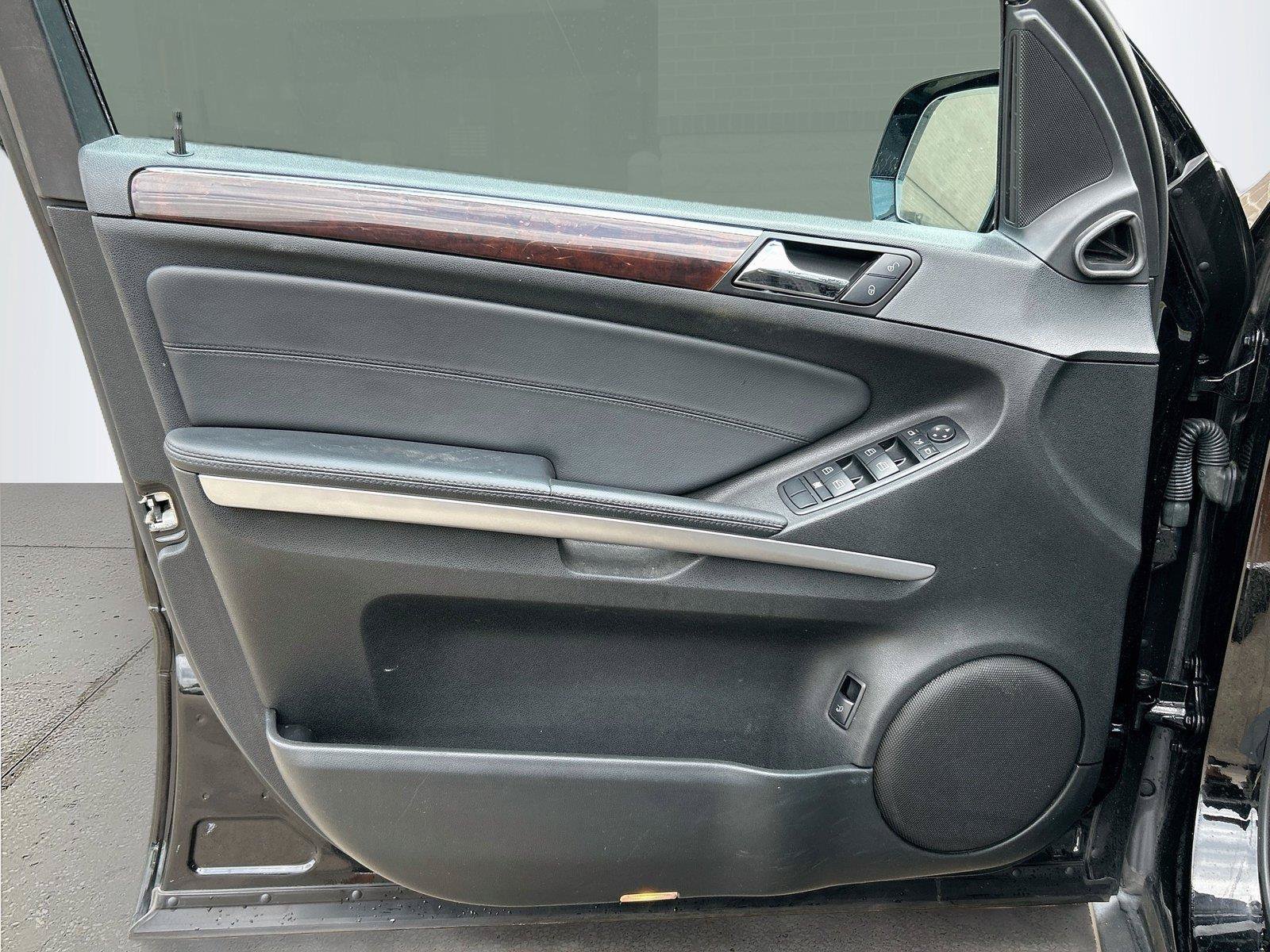 Used 2010 Mercedes-Benz ML 350 4MATIC image 24