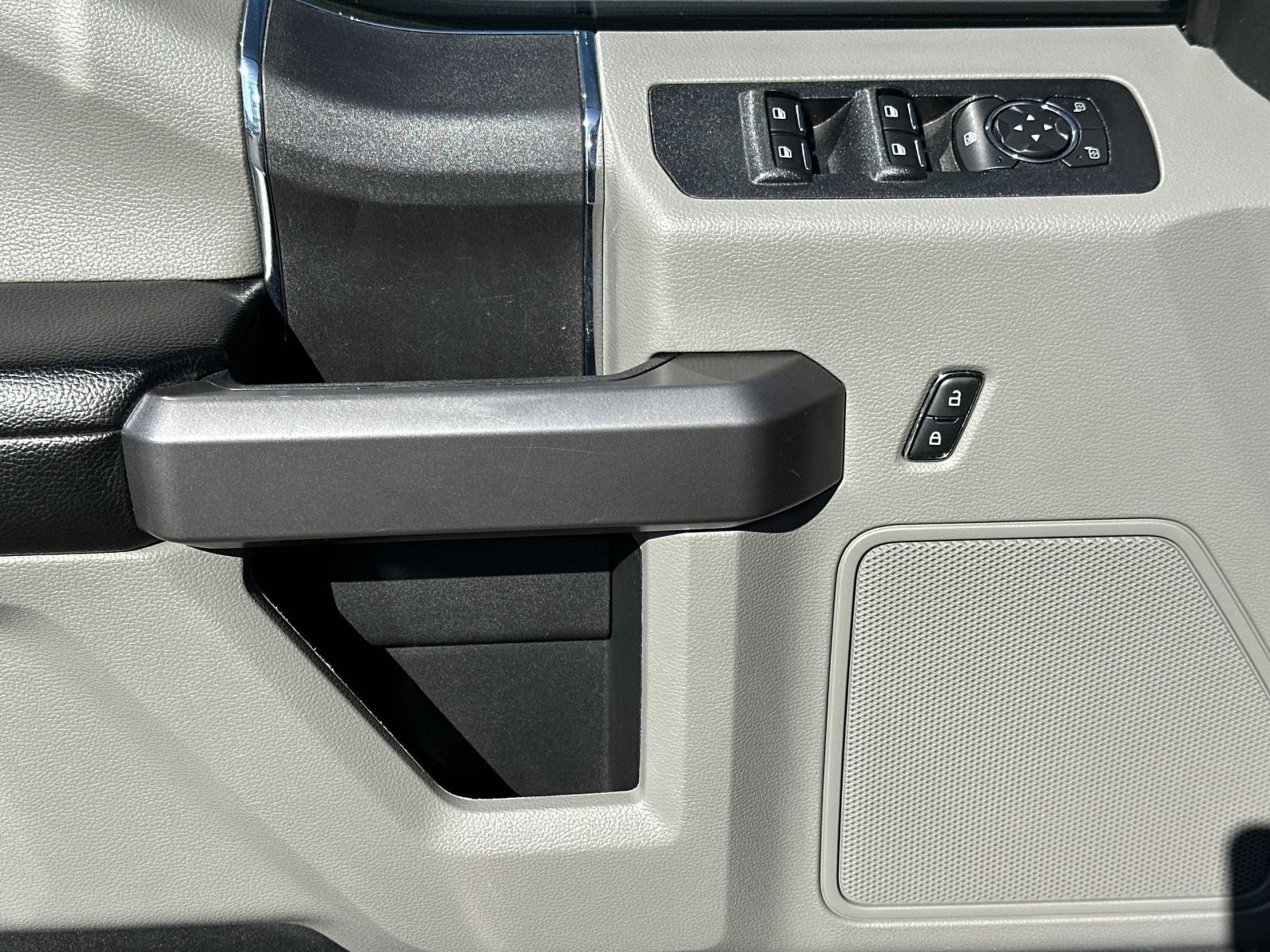 Certified 2019 Ford F150 XLT w/ Equipment Group 301A Mid AWD/4WD image 16