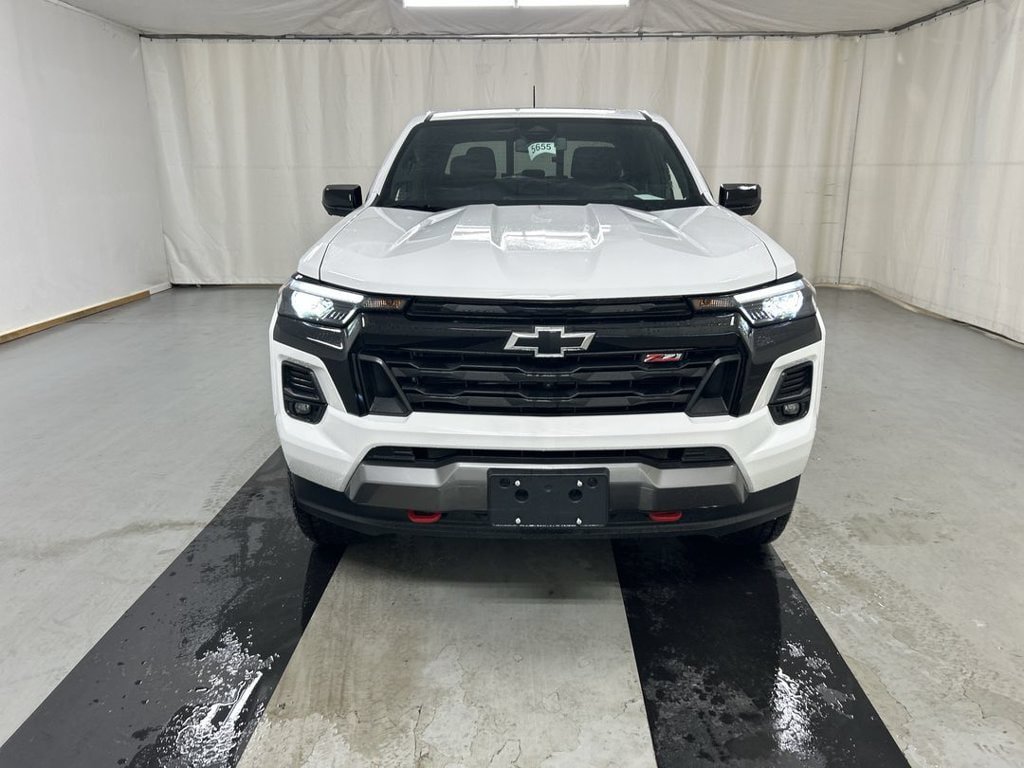 New 2026 Chevrolet Colorado Z71 w/ Technology Package AWD/4WD image 3