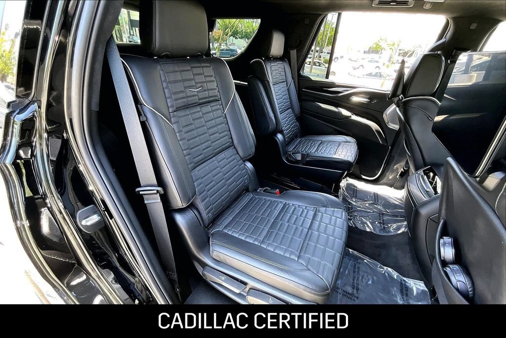Used 2024 Cadillac Escalade V w/ Heavy-Duty Trailer Package AWD/4WD image 18