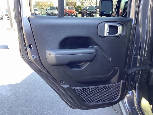 Used 2023 Jeep Wrangler Sport S image 24