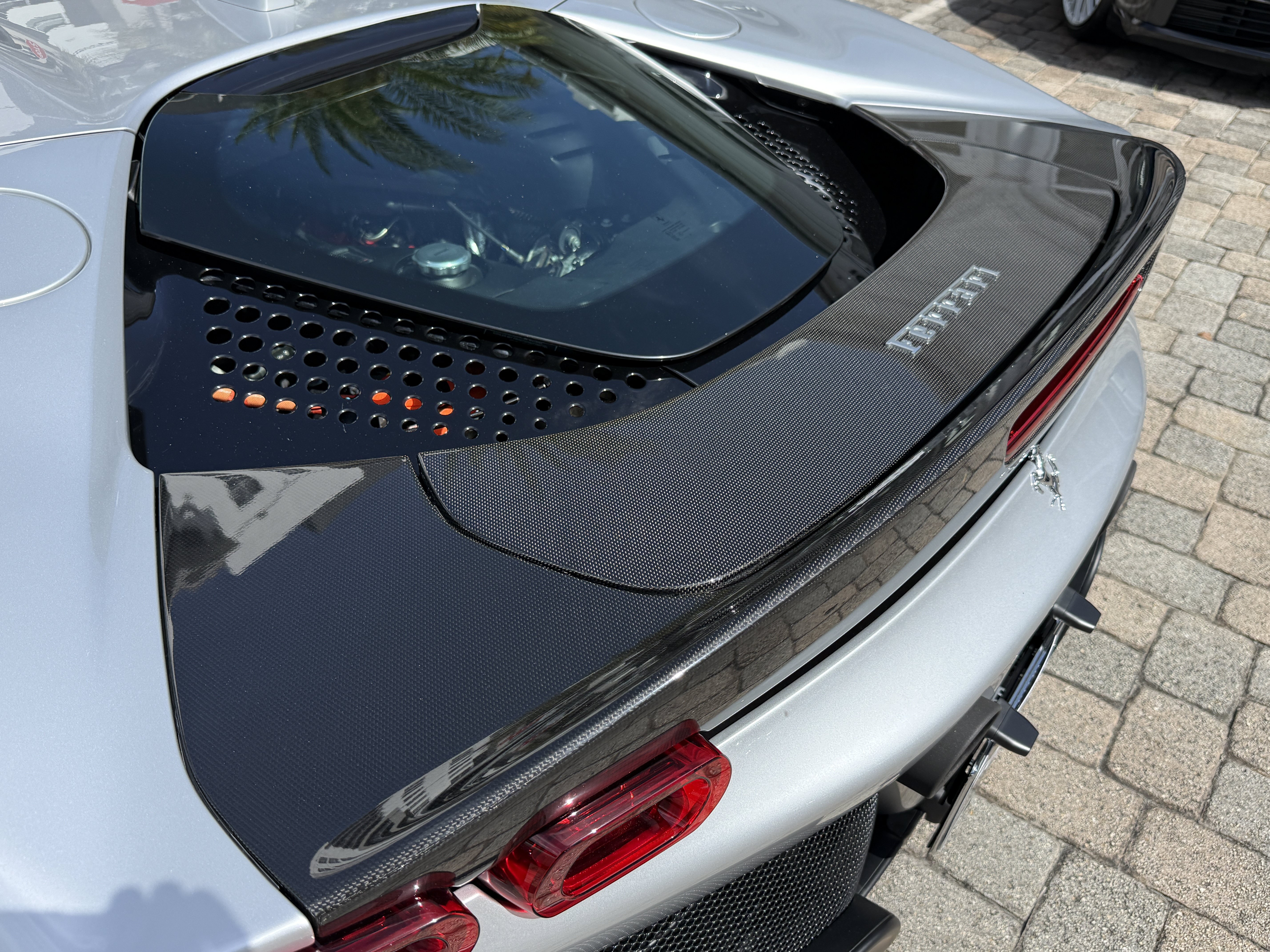 Used 2024 Ferrari SF90 Spider AWD/4WD image 8