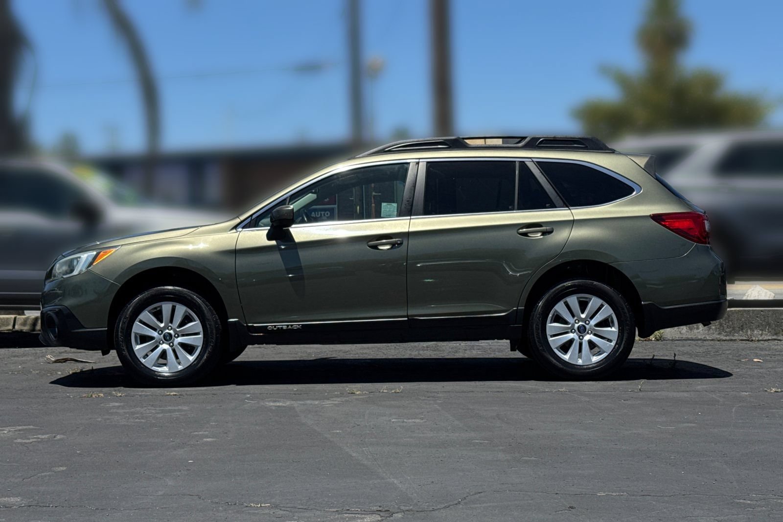 Used 2016 Subaru Outback 2.5i Premium AWD/4WD image 30