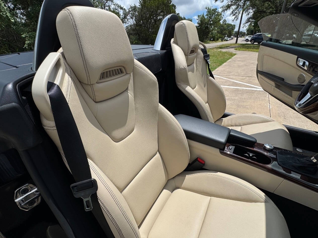 Used 2013 Mercedes-Benz SLK 250 image 27