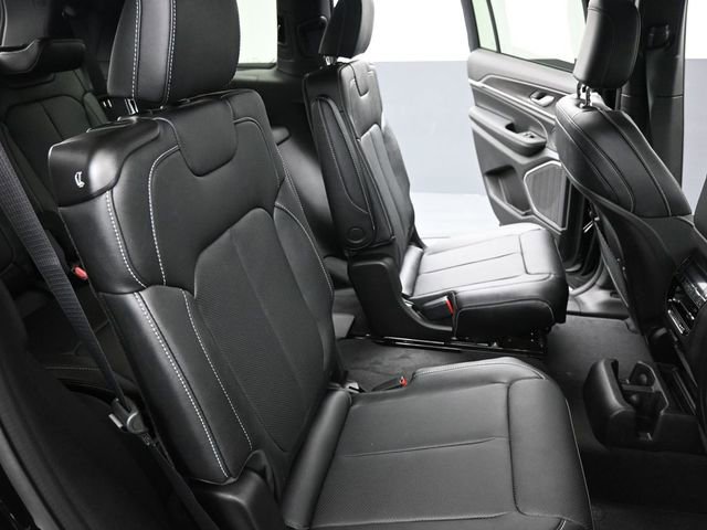 New 2026 Jeep Grand Cherokee L Limited image 23