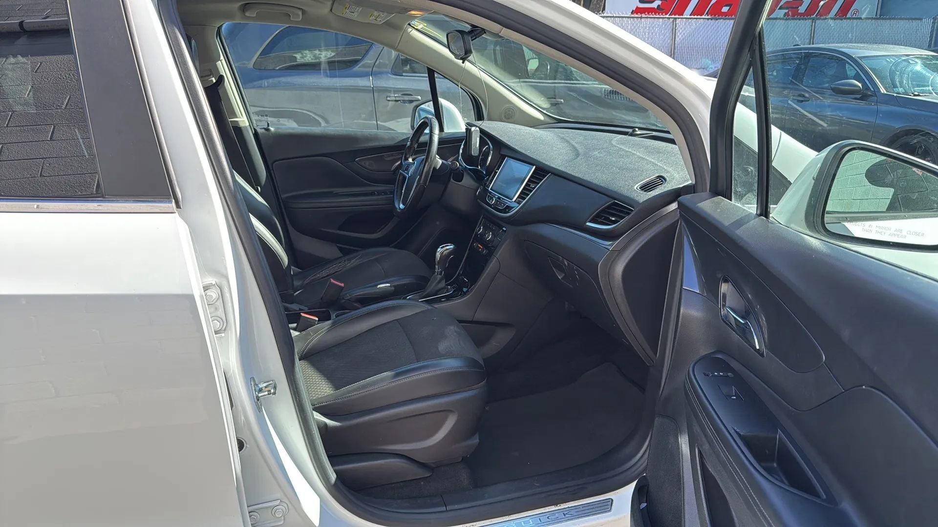 Used 2018 Buick Encore Preferred image 24