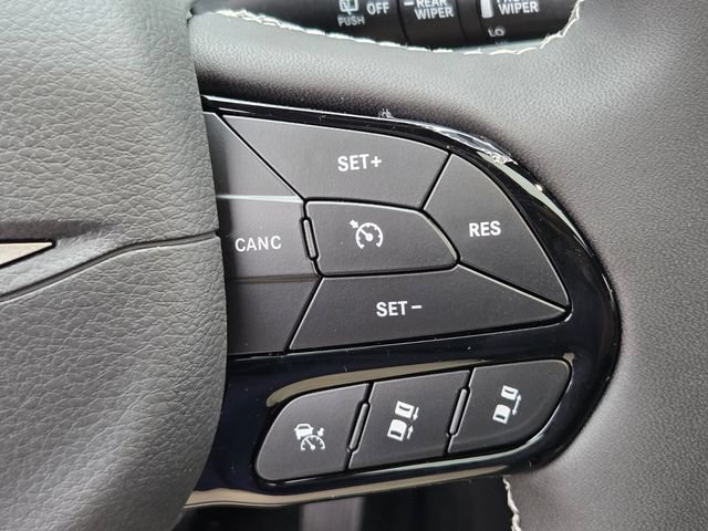 New 2027 Chrysler Pacifica Limited w/ S Appearance Package FWD image 27