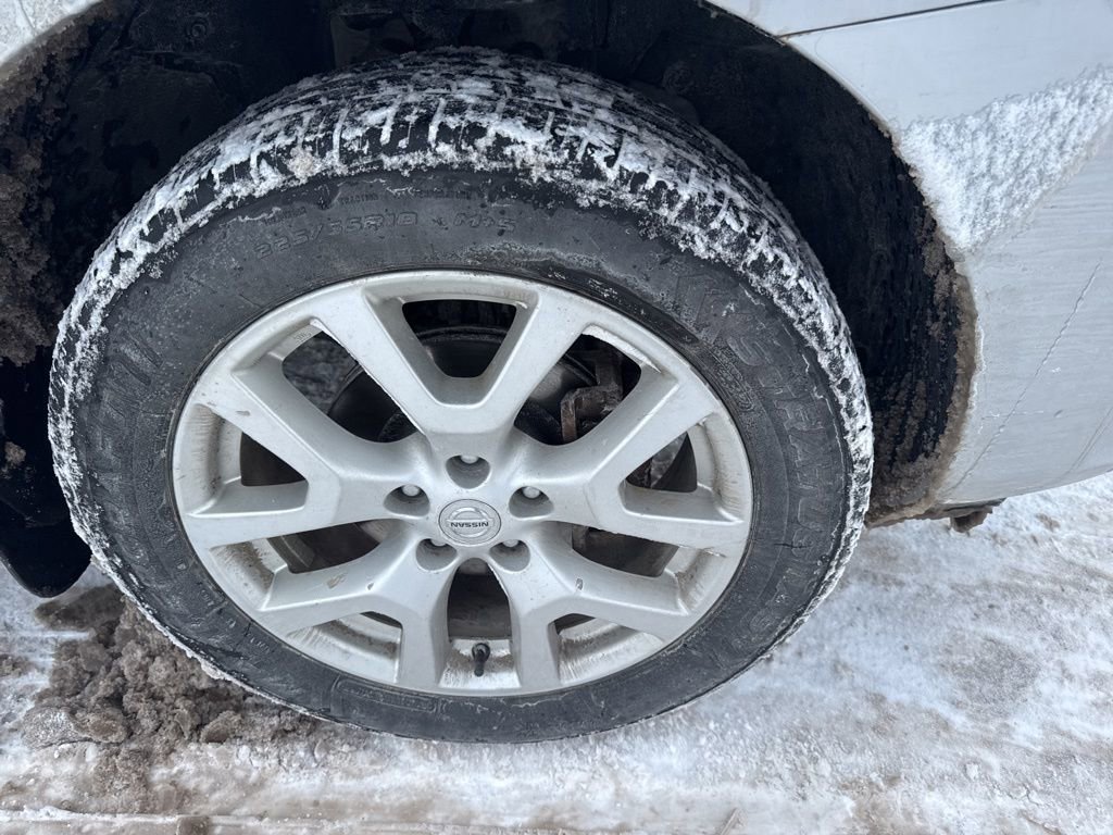 Used 2011 Nissan Rogue SV w/ SL Pkg image 26