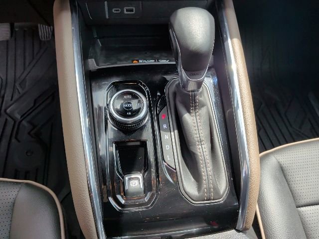 Used 2025 GMC Canyon Denali AWD/4WD image 28