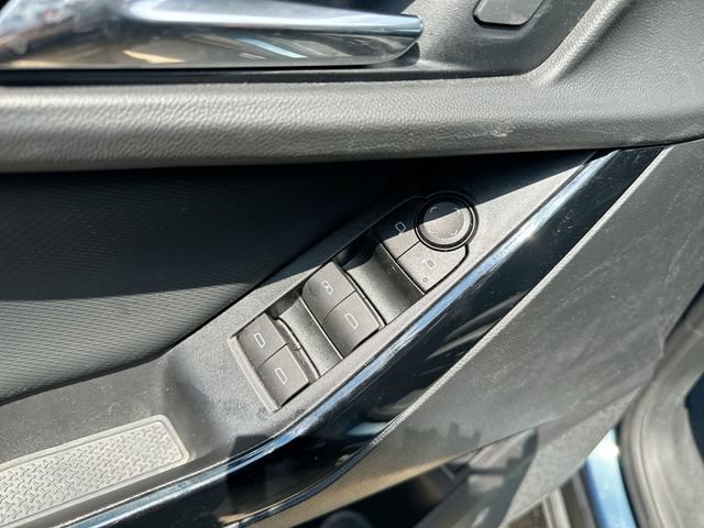Used 2025 Chevrolet Equinox LT w/ Convenience Package II FWD image 26