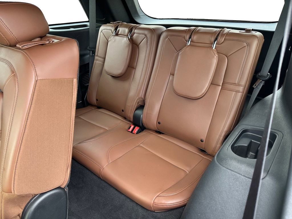 Used 2023 Lincoln Aviator Reserve w/ Equipment Group 201A image 11