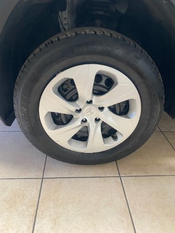 Used 2024 Toyota RAV4 LE AWD/4WD image 33