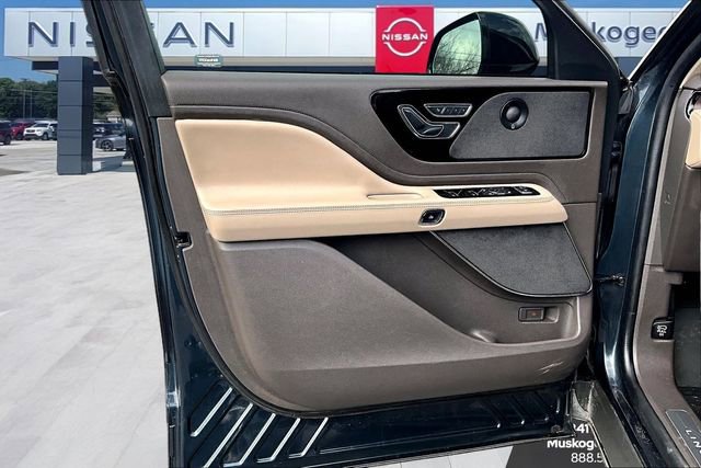 Used 2022 Lincoln Aviator Grand Touring w/ Equipment Group 301A image 17