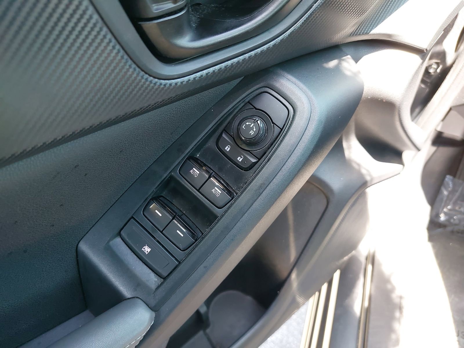 Certified 2024 Subaru Crosstrek 2.0i Premium AWD/4WD image 25