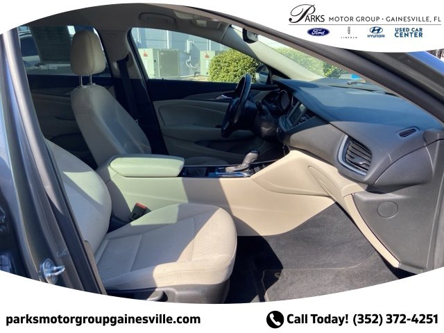 Used 2019 Buick Regal Preferred image 16