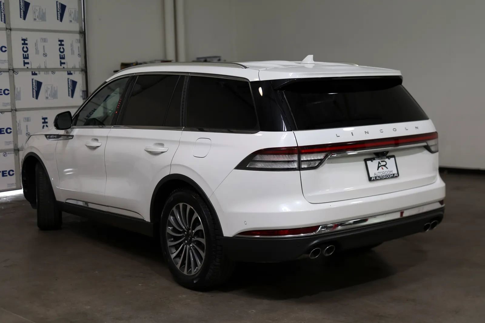 Used 2020 Lincoln Aviator Reserve w/ Equipment Group 201A image 4